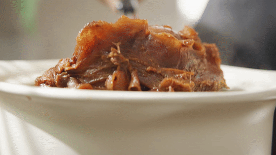 涼拌鹵牛肉【孔老師教做菜】的做法-家常味鹵菜譜