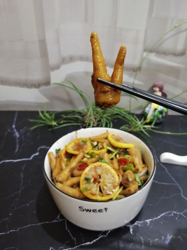 網(wǎng)紅酸辣雞爪的做法-酸辣味煮菜譜