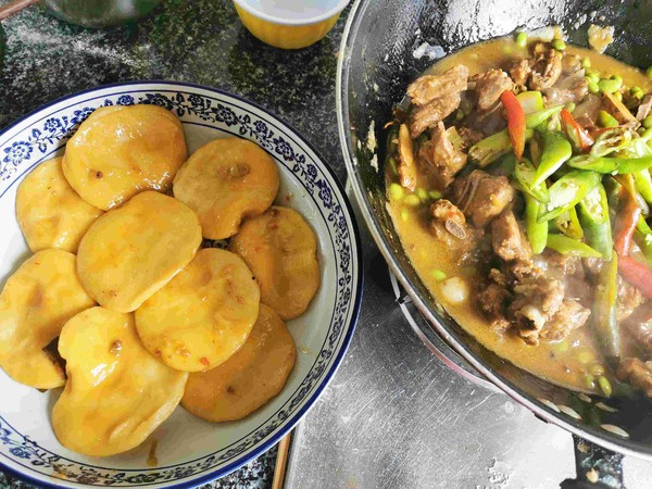 鍋邊饃饃—排骨燒毛豆的做法-家常味燒菜譜-易網健康養生網 鍋邊饃饃—排骨燒毛豆的做法-家常味燒菜譜
