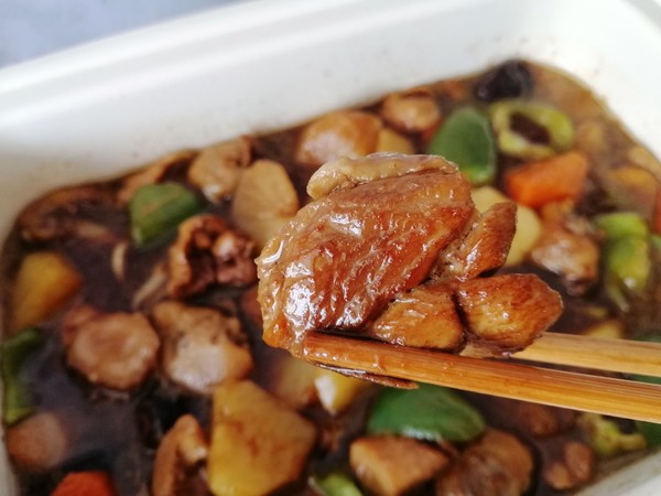 土豆胡蘿卜燜雞塊的做法-咸鮮味燉菜譜-易網健康養生網 土豆胡蘿卜燜雞塊的做法-咸鮮味燉菜譜