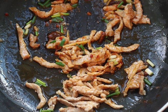 魚(yú)香土豆肉絲的做法-魚(yú)香味炒菜譜-易網(wǎng)健康養(yǎng)生網(wǎng) 魚(yú)香土豆肉絲的做法-魚(yú)香味炒菜譜