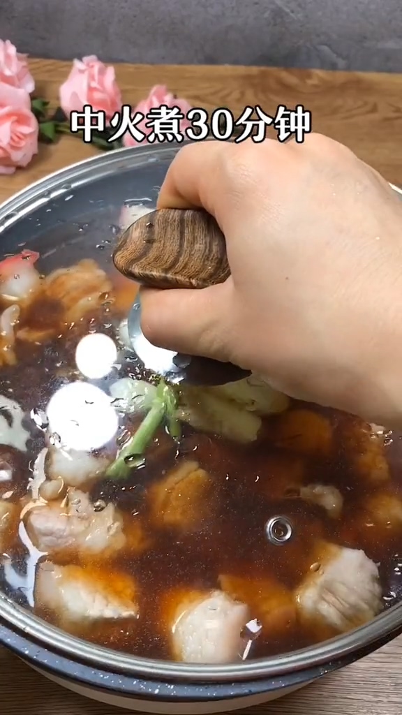 懶人版紅燒肉的做法-咸鮮味燉菜譜