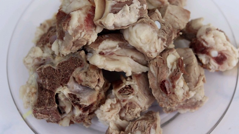 土豆燒排骨的做法-香辣味燒菜譜-易網健康養生網 土豆燒排骨的做法-香辣味燒菜譜