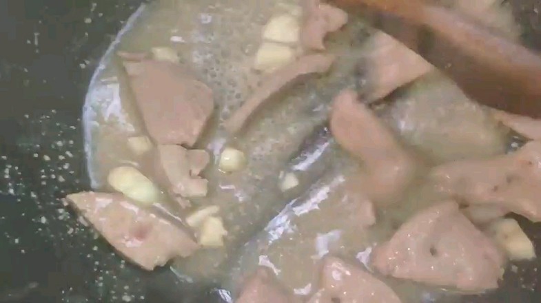 紅燒豬肝的做法-家常味炒菜譜
