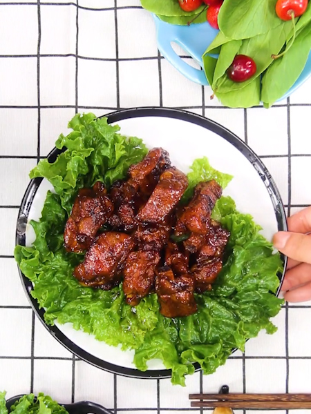 電飯鍋蜜汁排骨的做法-家常味炒菜譜-易網健康養生網 電飯鍋蜜汁排骨的做法-家常味炒菜譜