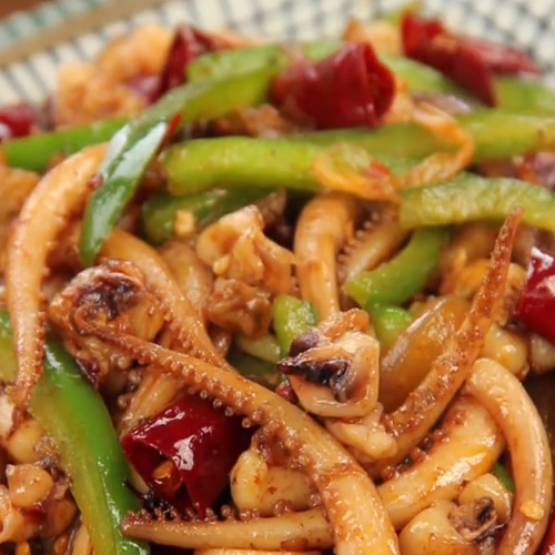 爆炒魷魚的做法-家常味炒菜譜-易網健康養生網 爆炒魷魚的做法-家常味炒菜譜