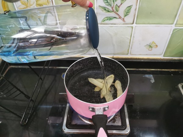 五分鐘撤離廚房的快手菜,好吃停不下來的——蔥絲涼拌八帶爪的做法-咸鮮味拌菜譜-易網(wǎng)健康養(yǎng)生網(wǎng) 五分鐘撤離廚房的快手菜,好吃停不下來的——蔥絲涼拌八帶爪的做法-咸鮮味拌菜譜