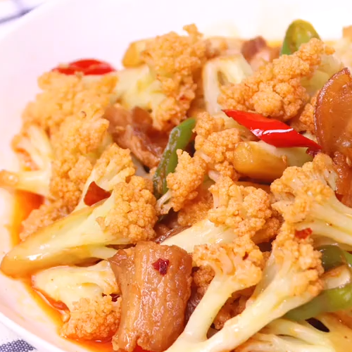家常炒菜花的做法-家常味炒菜譜-易網(wǎng)健康養(yǎng)生網(wǎng) 家常炒菜花的做法-家常味炒菜譜