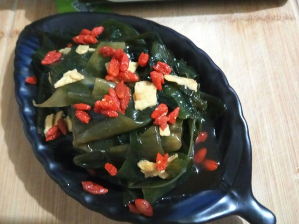 爽口涼拌裙帶菜的做法-家常味拌菜譜-易網(wǎng)健康養(yǎng)生網(wǎng) 爽口涼拌裙帶菜的做法-家常味拌菜譜