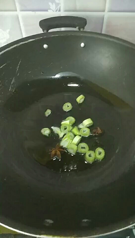 素燉角瓜的做法-家常味燉菜譜