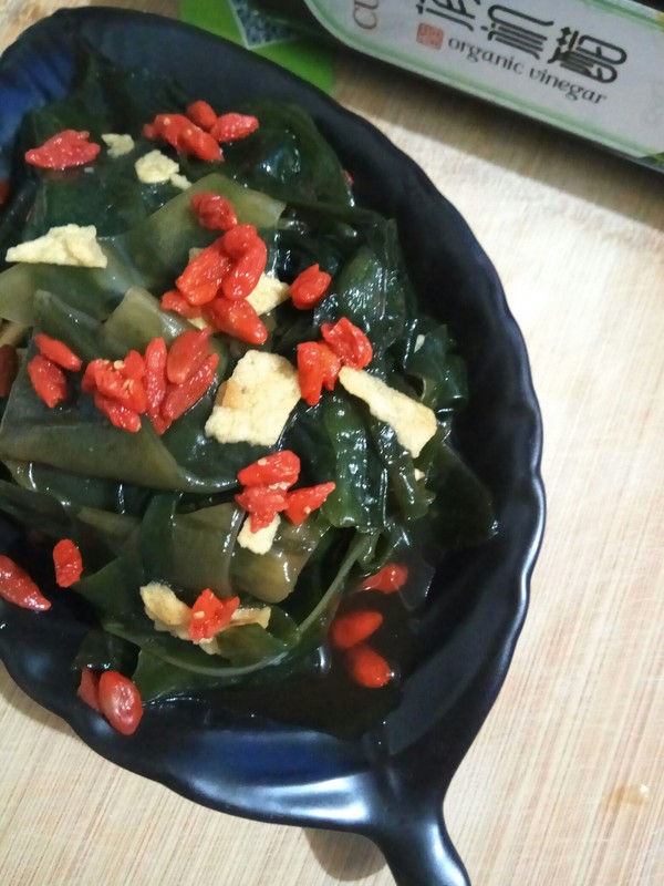 爽口涼拌裙帶菜的做法-家常味拌菜譜-易網(wǎng)健康養(yǎng)生網(wǎng) 爽口涼拌裙帶菜的做法-家常味拌菜譜