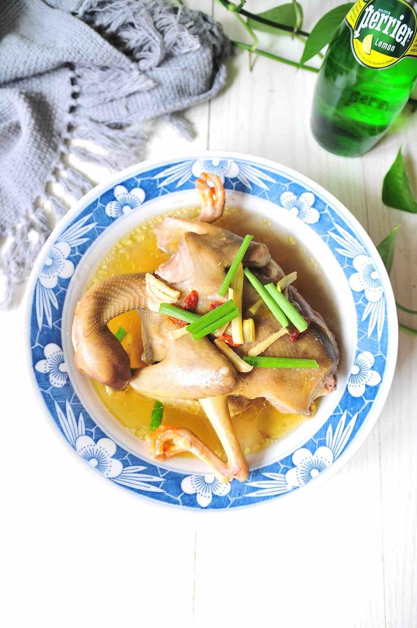 清蒸鴿子的做法-家常味蒸菜譜-易網(wǎng)健康養(yǎng)生網(wǎng) 清蒸鴿子的做法-家常味蒸菜譜
