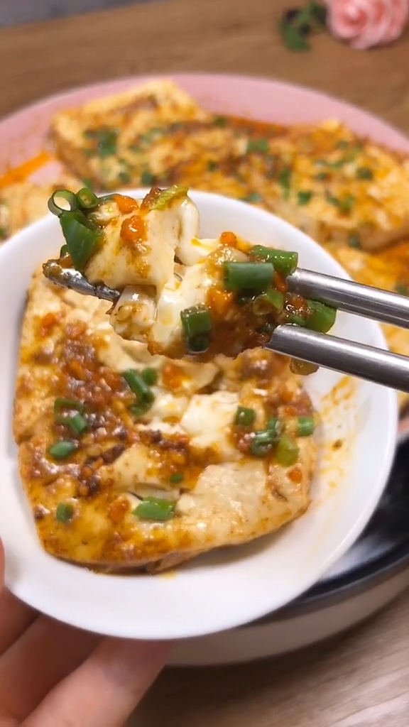 香煎豆腐的做法-咸鮮味煎菜譜-易網(wǎng)健康養(yǎng)生網(wǎng) 香煎豆腐的做法-咸鮮味煎菜譜