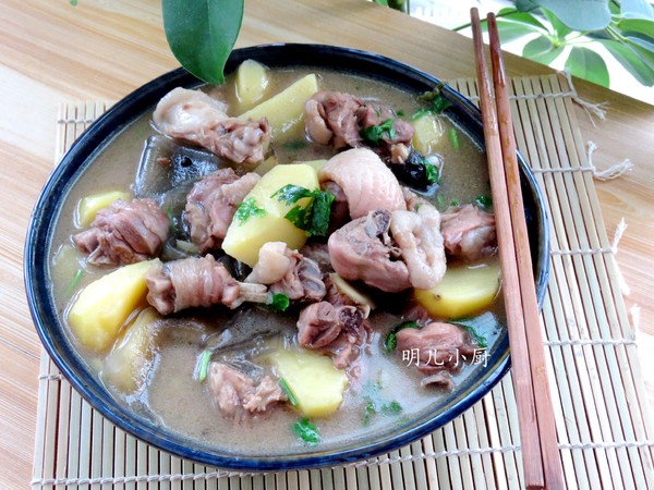 燉炒大公雞的做法-家常味燉菜譜-易網(wǎng)健康養(yǎng)生網(wǎng) 燉炒大公雞的做法-家常味燉菜譜