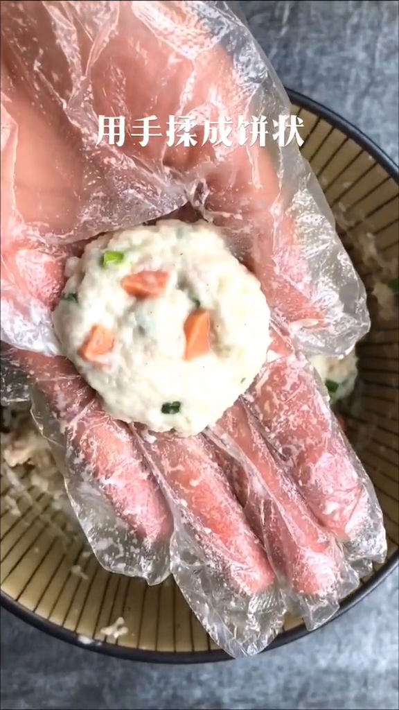 香煎小藕餅的做法-咸鮮味煎菜譜
