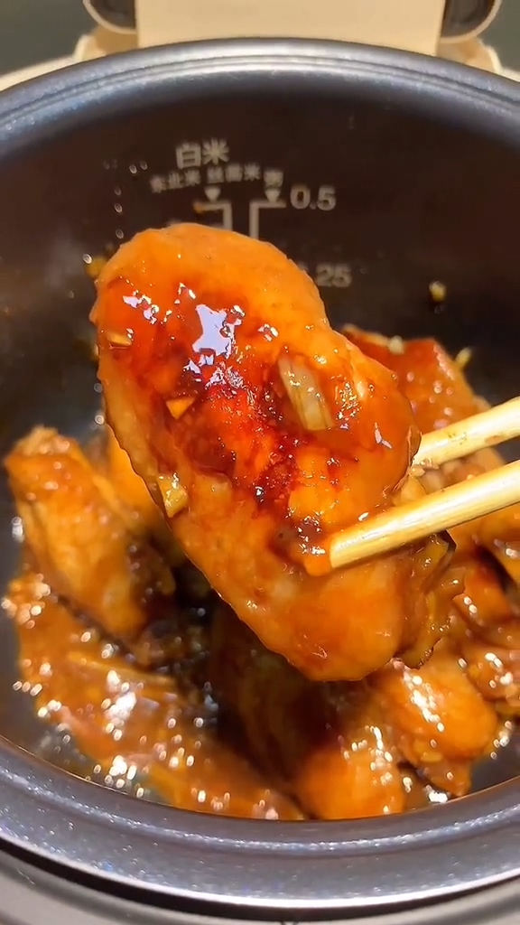 電飯煲雞翅的做法-蒜香味其它工藝菜譜-易網健康養生網 電飯煲雞翅的做法-蒜香味其它工藝菜譜