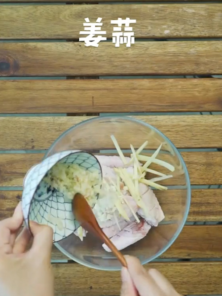 香酥炸雞翅的做法-家常味炒菜譜