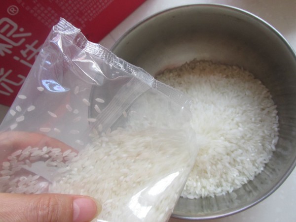 香腸玉米青豆飯的做法-咸鮮味蒸菜譜-易網(wǎng)健康養(yǎng)生網(wǎng) 香腸玉米青豆飯的做法-咸鮮味蒸菜譜