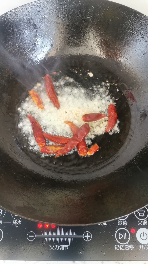 辣炒鮮豌豆的做法-香辣味炒菜譜-易網(wǎng)健康養(yǎng)生網(wǎng) 辣炒鮮豌豆的做法-香辣味炒菜譜