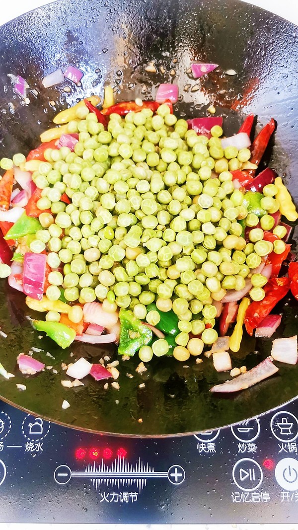 辣炒鮮豌豆的做法-香辣味炒菜譜-易網(wǎng)健康養(yǎng)生網(wǎng) 辣炒鮮豌豆的做法-香辣味炒菜譜