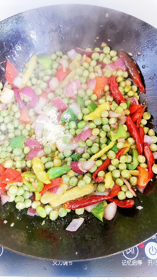 辣炒鮮豌豆的做法-香辣味炒菜譜-易網(wǎng)健康養(yǎng)生網(wǎng) 辣炒鮮豌豆的做法-香辣味炒菜譜