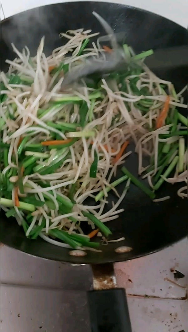 韭菜炒豆芽的做法-家常味炒菜譜