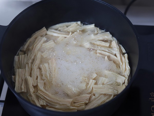 涼拌腐竹的做法-家常味拌菜譜-易網健康養生網 涼拌腐竹的做法-家常味拌菜譜
