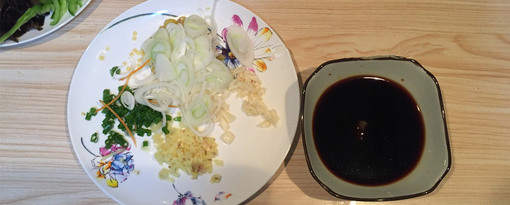 魚香肉絲,小美的美食的做法-魚香味炒菜譜-易網<a href=http://www.aoa7937.com/ target=_blank class=infotextkey>健康養生</a>網 魚香肉絲,小美的美食的做法-魚香味炒菜譜