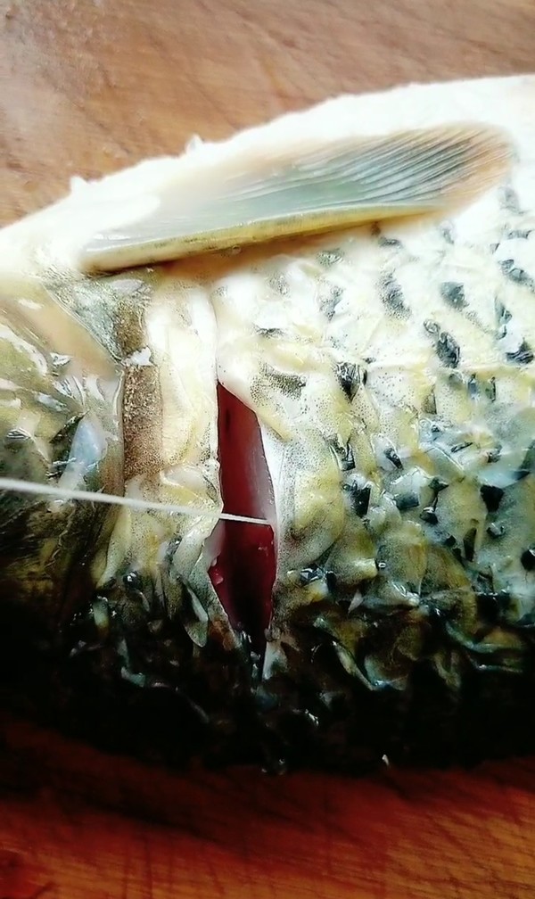 《過水魚》的做法-香辣味其它工藝菜譜-易網(wǎng)健康養(yǎng)生網(wǎng) 《過水魚》的做法-香辣味其它工藝菜譜