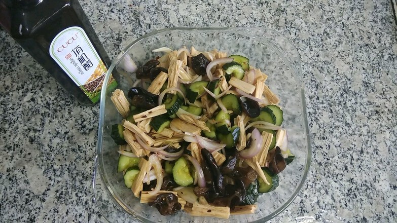 大拌菜的做法-酸辣味拌菜譜