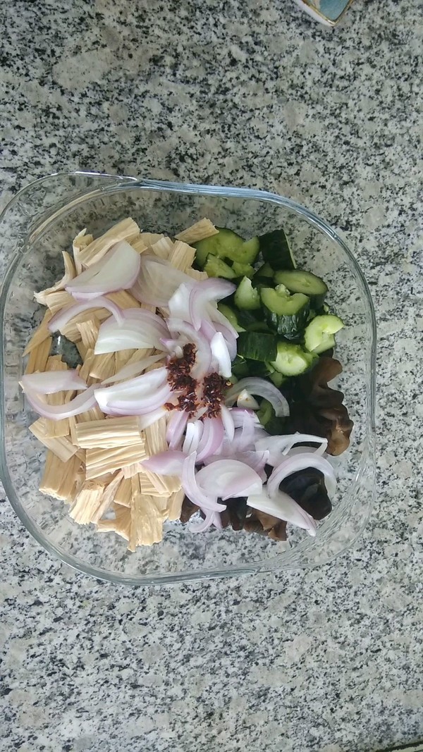 大拌菜的做法-酸辣味拌菜譜