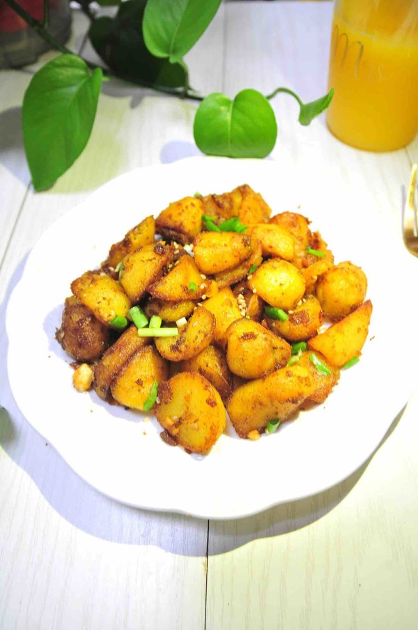 孜然椒鹽小土豆的做法-家常味煎菜譜-易網(wǎng)健康養(yǎng)生網(wǎng) 孜然椒鹽小土豆的做法-家常味煎菜譜