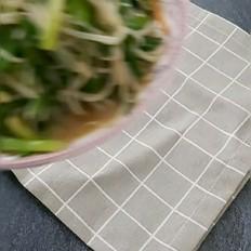 韭菜炒豆芽的做法-家常味炒菜譜