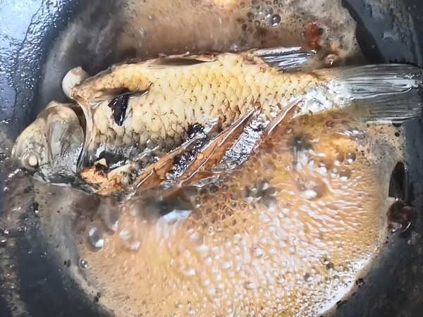 糖醋鯽魚的做法-甜味炒菜譜