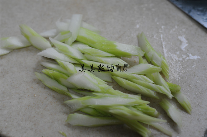 白菜苔炒凍豆腐的做法-家常味炒菜譜-易網(wǎng)健康養(yǎng)生網(wǎng) 白菜苔炒凍豆腐的做法-家常味炒菜譜
