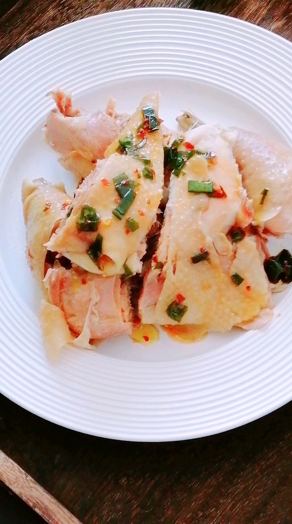 清水全雞的做法-咸鮮味燉菜譜-易網健康養生網 清水全雞的做法-咸鮮味燉菜譜