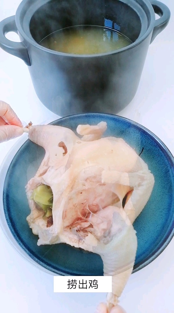 清水全雞的做法-咸鮮味燉菜譜-易網健康養生網 清水全雞的做法-咸鮮味燉菜譜