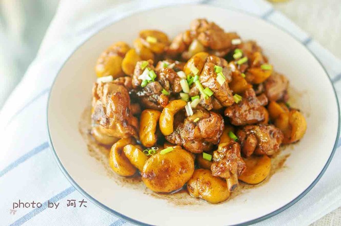 板栗燒雞的做法-咸鮮味燒菜譜-易網(wǎng)健康養(yǎng)生網(wǎng) 板栗燒雞的做法-咸鮮味燒菜譜