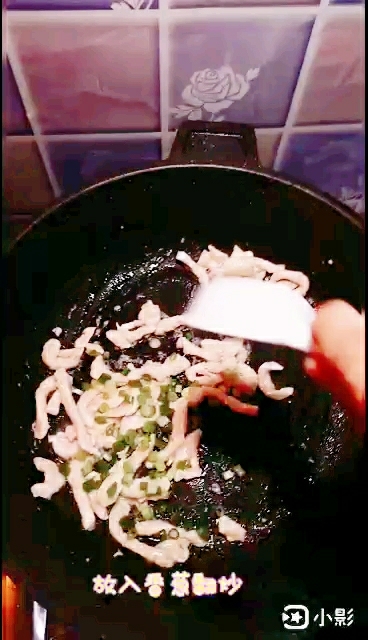 彩椒雞絲的做法-家常味炒菜譜