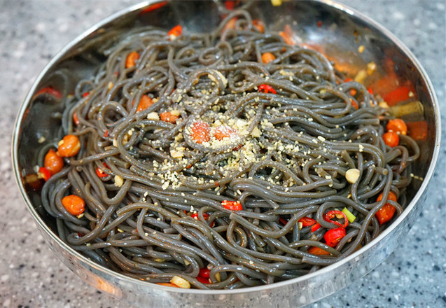 涼拌蕨根粉的做法-香辣味拌菜譜