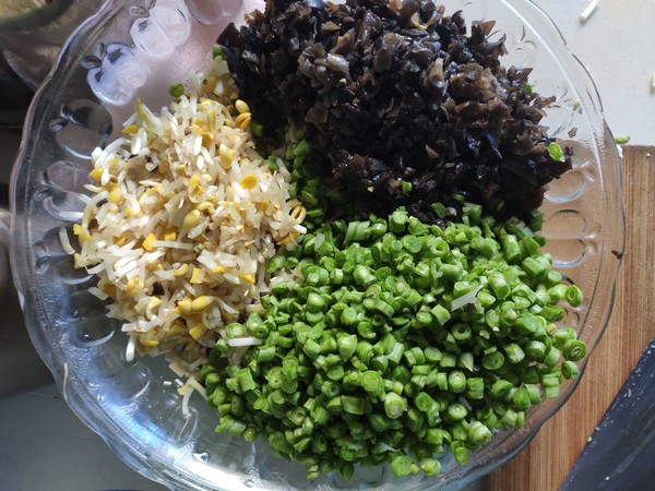 家常風味蔬菜包子的做法-家常味煮菜譜