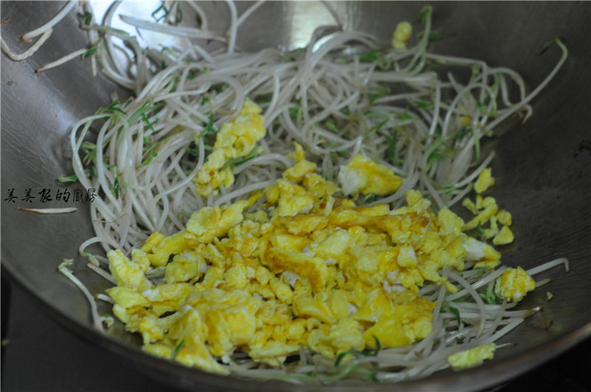 桂花豆芽的做法-家常味炒菜譜-易網健康養生網 桂花豆芽的做法-家常味炒菜譜