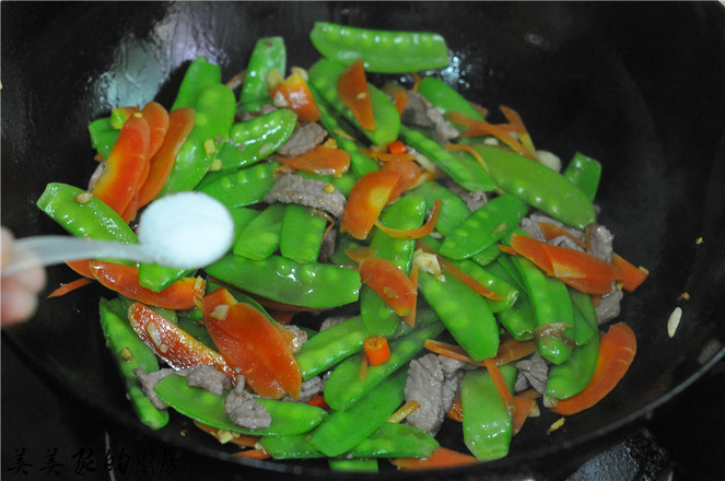 豌豆炒牛肉的做法-家常味炒菜譜-易網健康養生網 豌豆炒牛肉的做法-家常味炒菜譜