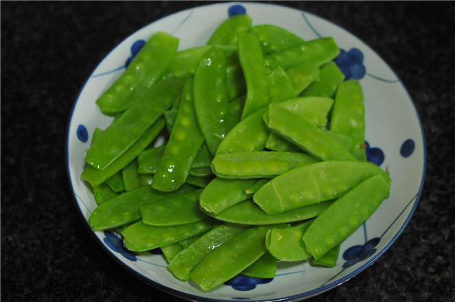 豌豆炒牛肉的做法-家常味炒菜譜-易網<a href=http://www.aoa7937.com/ target=_blank class=infotextkey>健康養生</a>網 豌豆炒牛肉的做法-家常味炒菜譜