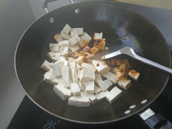 麻辣豆腐的做法-麻辣味炒菜譜