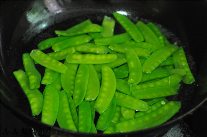 豌豆炒牛肉的做法-家常味炒菜譜-易網健康養生網 豌豆炒牛肉的做法-家常味炒菜譜