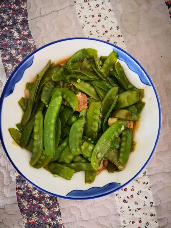 肉片荷蘭豆的做法-家常味炒菜譜-易網(wǎng)健康養(yǎng)生網(wǎng) 肉片荷蘭豆的做法-家常味炒菜譜