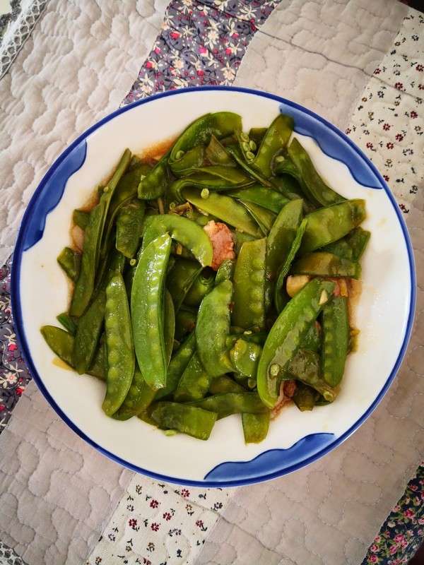 肉片荷蘭豆的做法-家常味炒菜譜-易網(wǎng)健康養(yǎng)生網(wǎng) 肉片荷蘭豆的做法-家常味炒菜譜