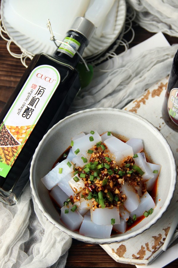 酸辣涼粉(豌豆淀粉版)的做法-家常味煮菜譜-易網健康養生網 酸辣涼粉(豌豆淀粉版)的做法-家常味煮菜譜