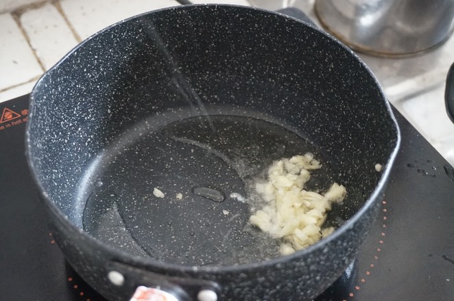 蒜蓉炒薯藤的做法-家常味炒菜譜